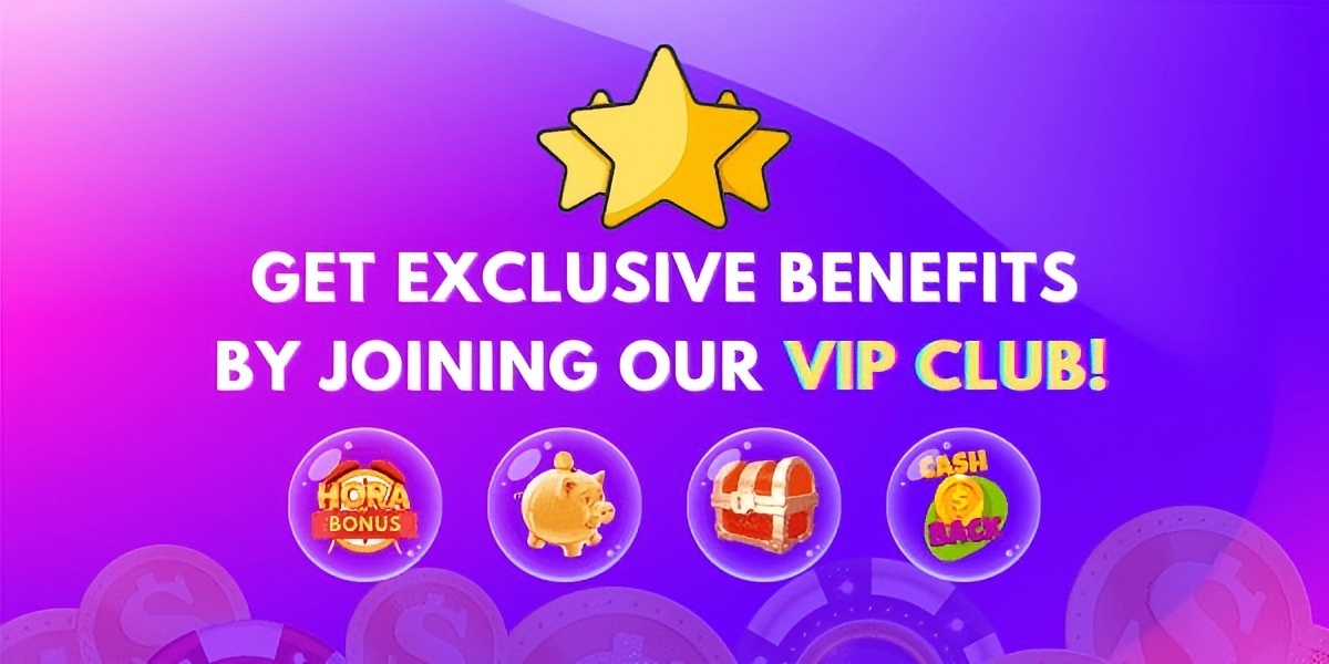 Playt promotional banner with golden casino artwork advertising reload and cashback offers